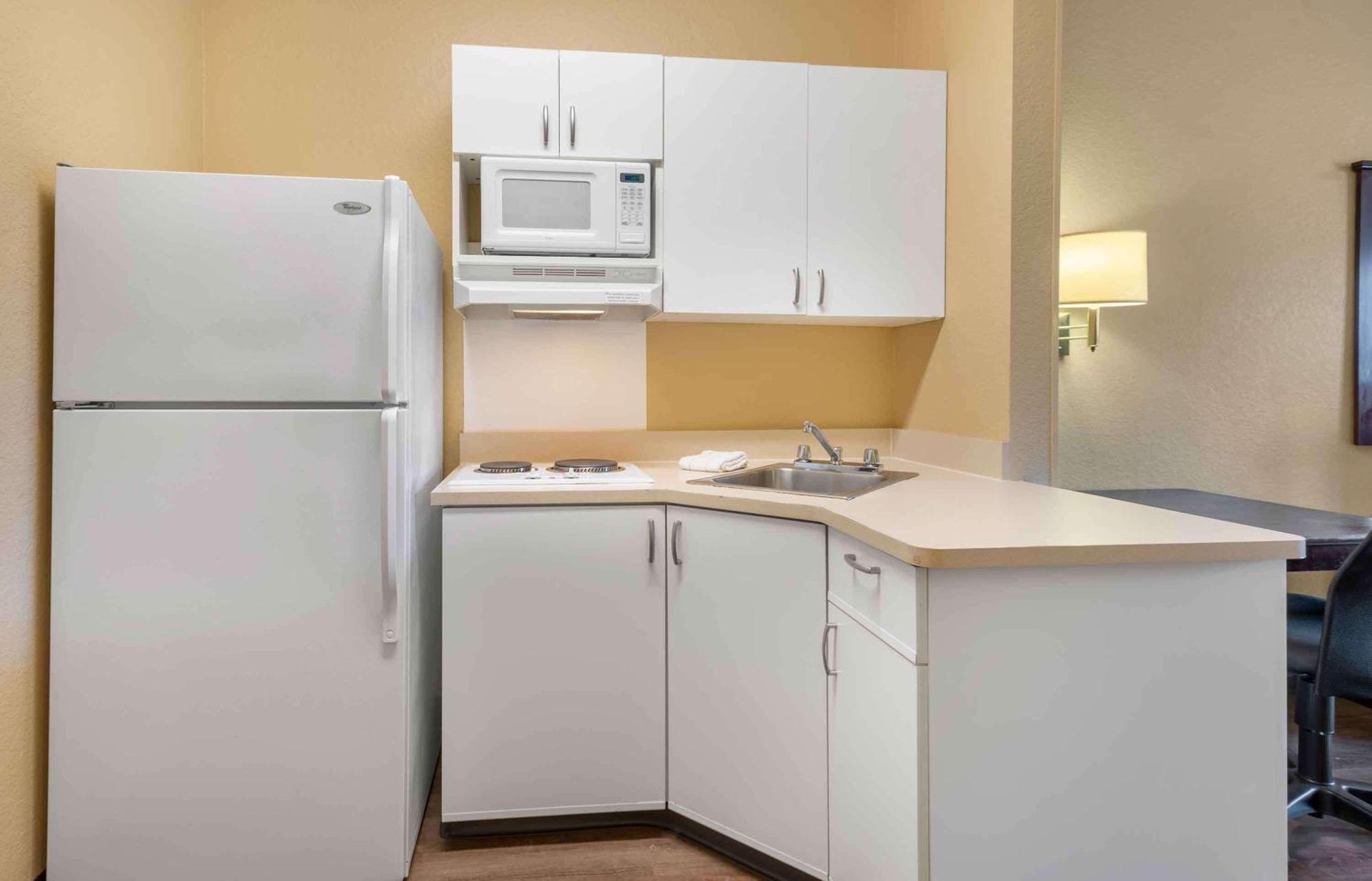 Extended Stay America Suites - Princeton - South Brunswick South Brunswick Terrace Buitenkant foto