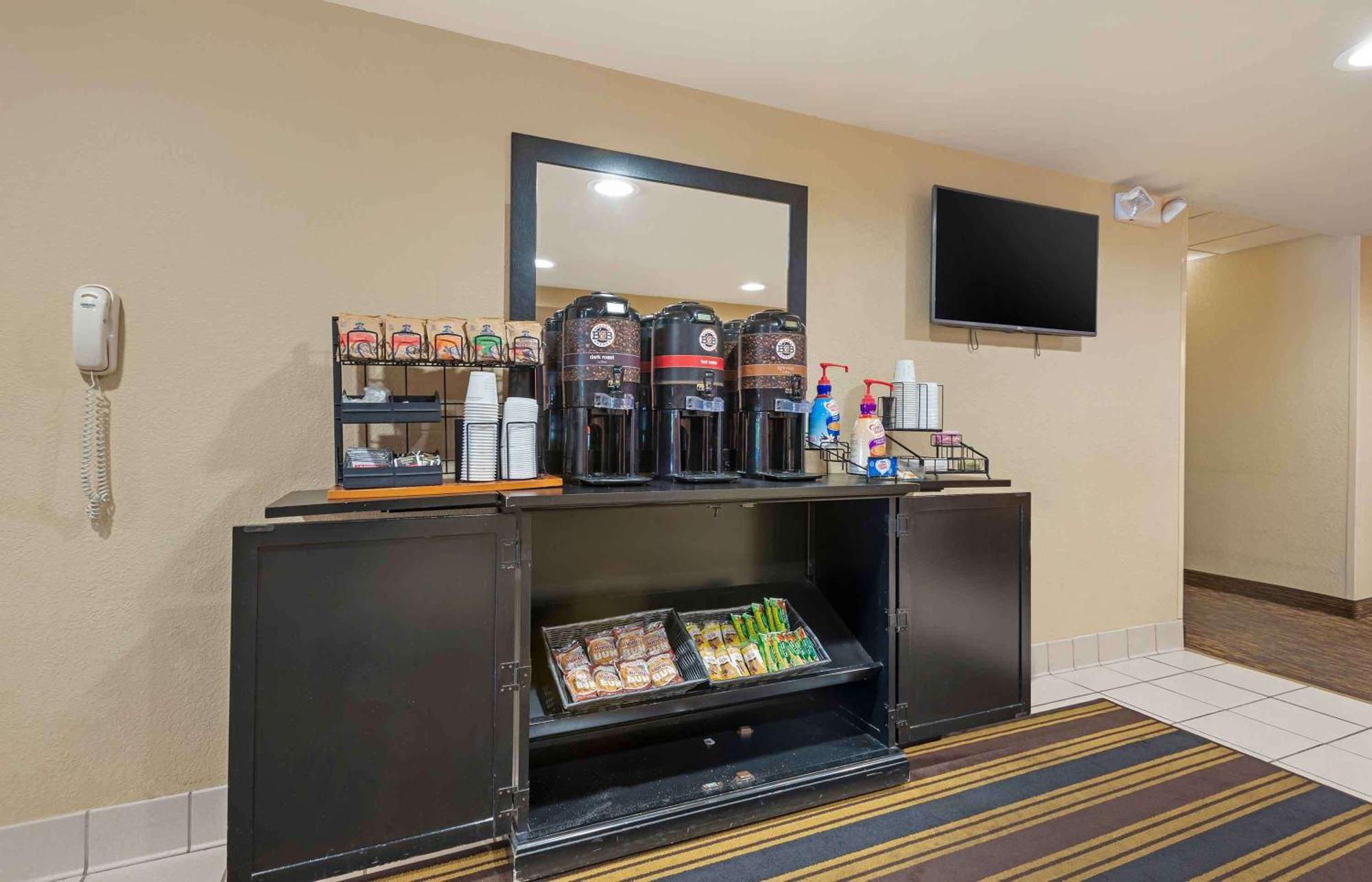 Extended Stay America Suites - Princeton - South Brunswick South Brunswick Terrace Buitenkant foto